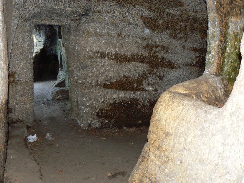 Pohled z chodbiky do mstnosti