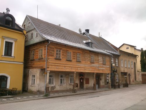 Prvn vrchlabsk radnice