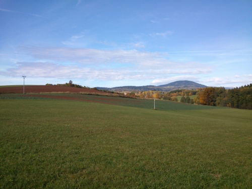 pohled z vrcholu kopce na al