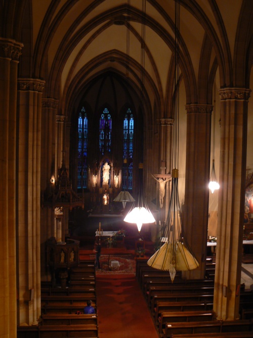 Pohled z kru na lo kostela