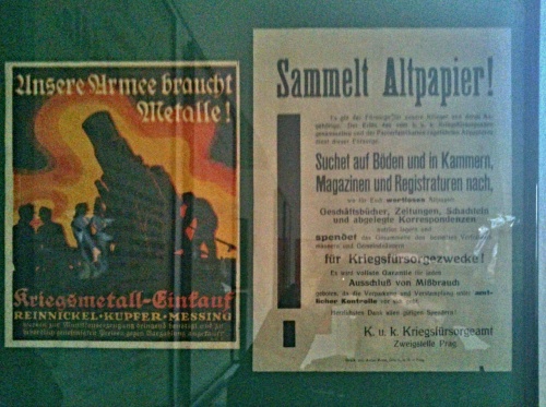 Sbrejte kovy a star papr pro nai armdu