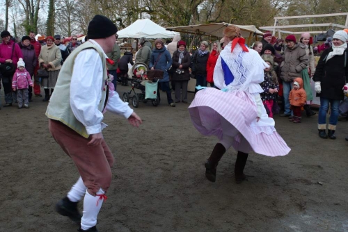 V tomhle tanci je suknika stedem pozornosti