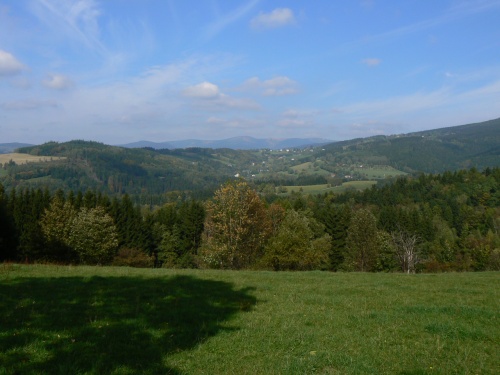 Vhled od menhiru smrem ke tpanicm