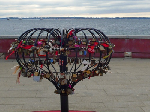 Zámečky lásky v přístavu švédského města Helsingborgu