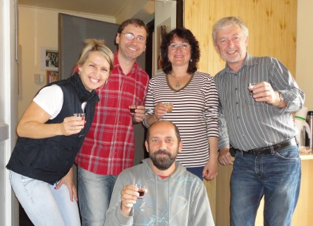 Skupina Kantoi pipj na zdar svmu novmu CD