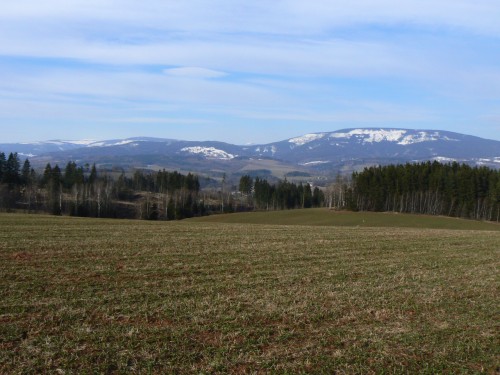 vhled z vrchu, sousedcho s hadlem