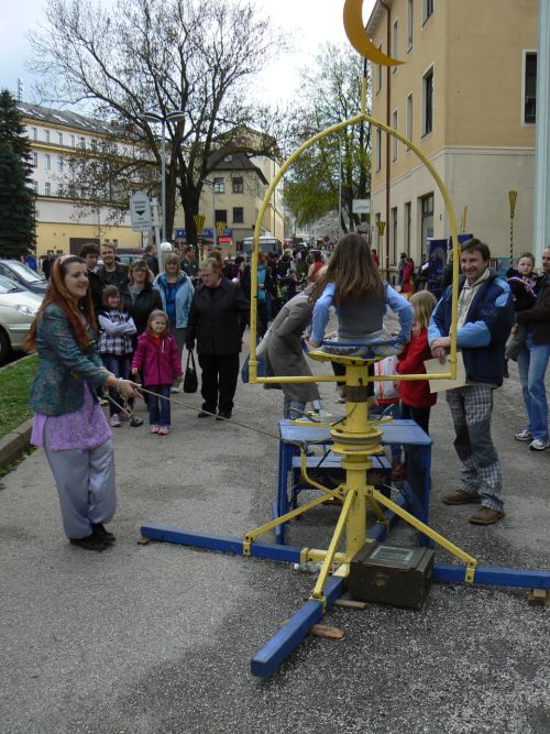 Z tohohle horkho kesla se bude tko vstvat