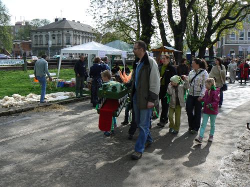 Te se na ns zubat drek ze kolky jmnem Slunko