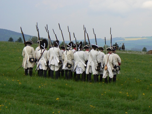 Rakouská armáda čeká na Prusy před Bitvou u Liberce
