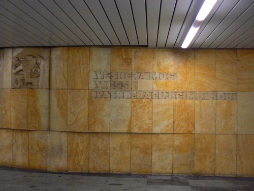 Veker moc v SSR pat pracujcmu lidu