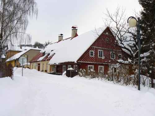 Chaloupka na křižovatce Krkonošské a Lužické ulice