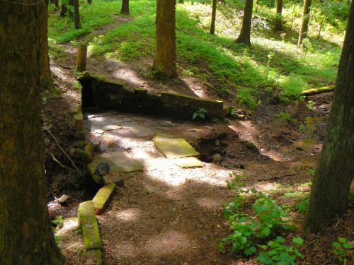 Studnka se zzranou vodou