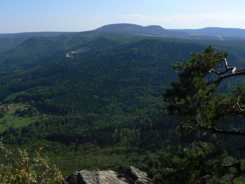 Vhled z Koruny na Stolov  hory