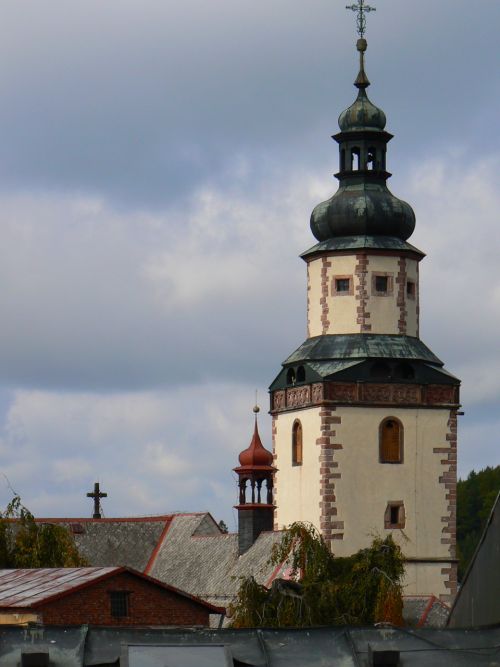 Kostelní věž z radniční věže