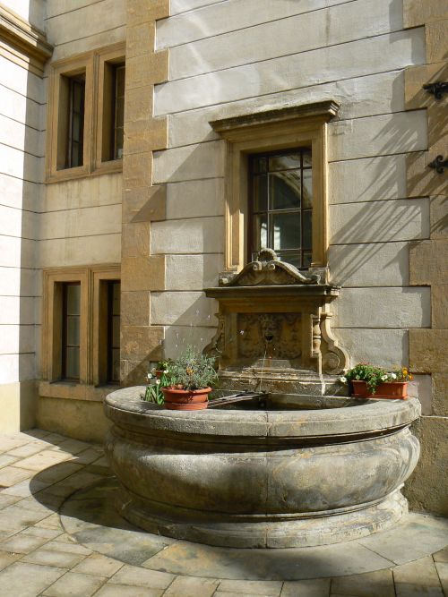 Kana na ndvo Novho Strnova