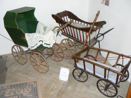 Devn korky z 19. stolet