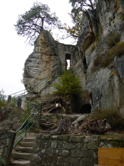 Druhá brána hradu Vranova