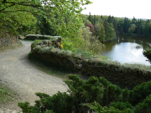 Alpsk cesta nad Bonem