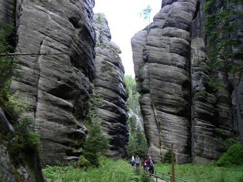 Pohled pes Velk chrmov nmst smrem ke vchodu