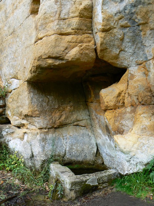 studnka nedaleko Kosti