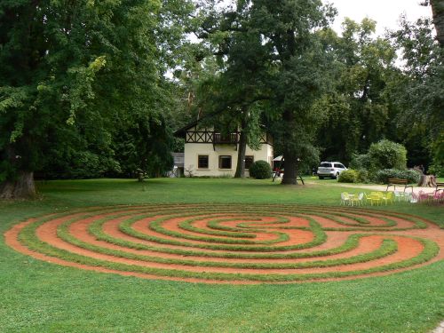 Travnat labyrint