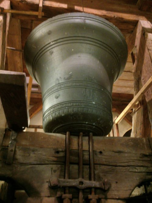 Velk zvon v Kouimi