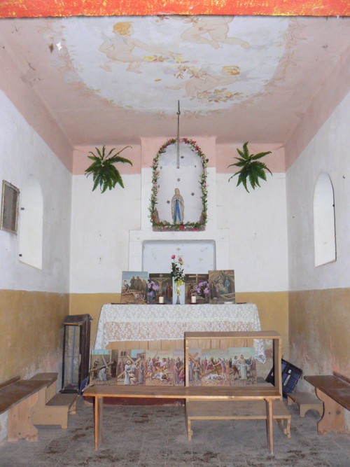 Interir poutn kaple se sokou Panny Marie